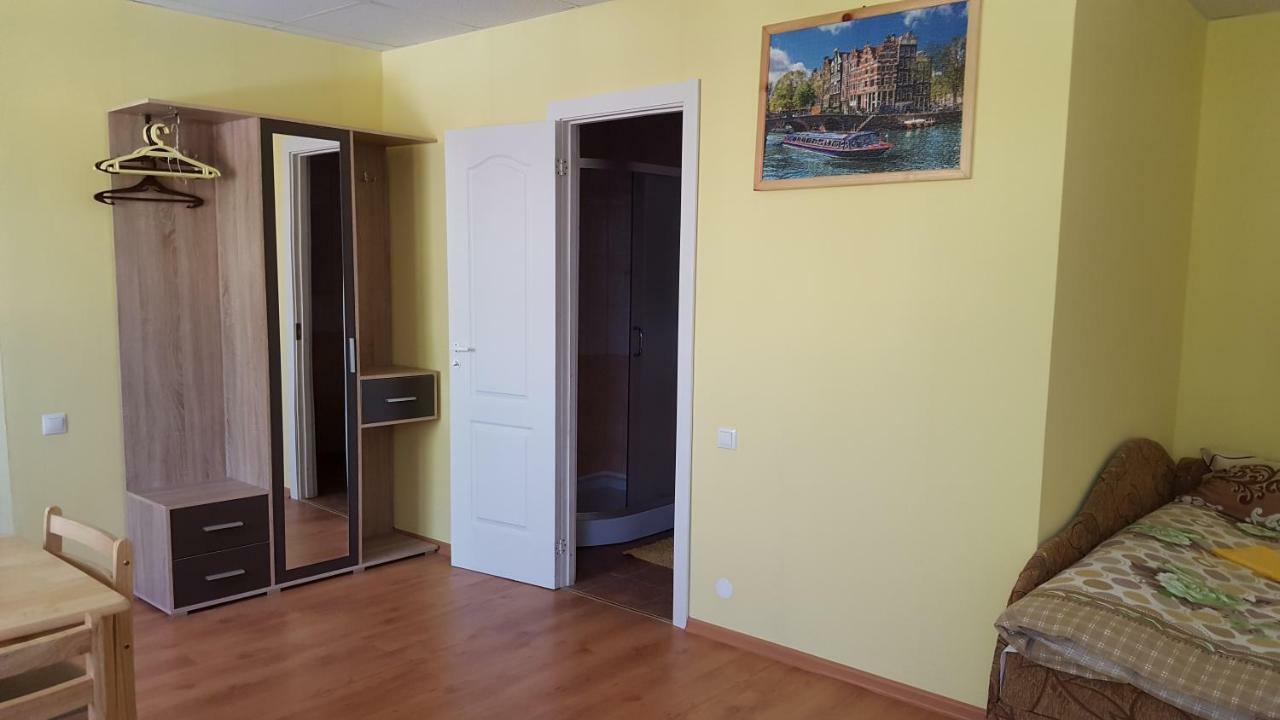 Hotel In Краслава Екстер'єр фото